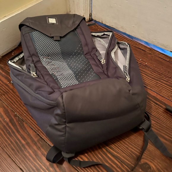 XACTLY Oxygen 35 Backpack - Picture 5 of 6